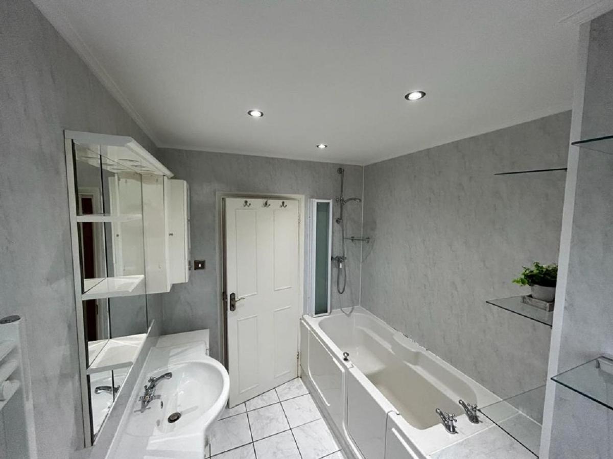 Serene Ocean Side Apartment Btn Brighton ภายนอก รูปภาพ